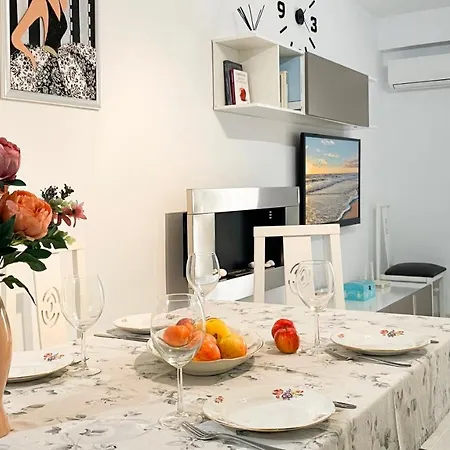 Jardin En El Centro De Calpe