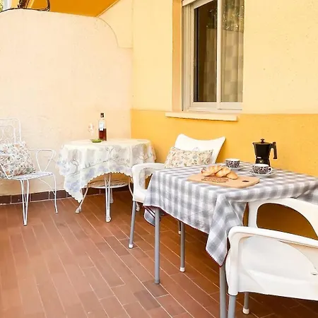 Jardin En El Centro De Appartement Calpe