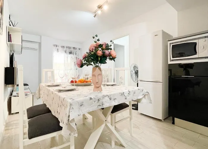 Jardín En El Centro De *